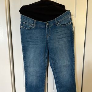 GAP Maternity True Waistband Full Panel Girlfriend Jeans with Washwell